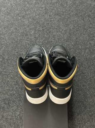 Nike Jordan 1 Mid 39 Nero oro