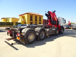 Scania P 400-CAMIONES GANCHO+GRUA
