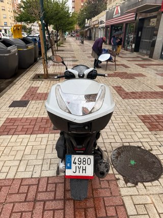 Honda SH 125i Scooter Blanca