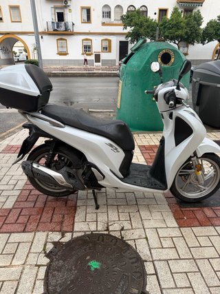 Honda SH 125i Scooter Blanca
