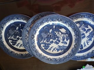 Plato Llano Churchill Azul y Blanco