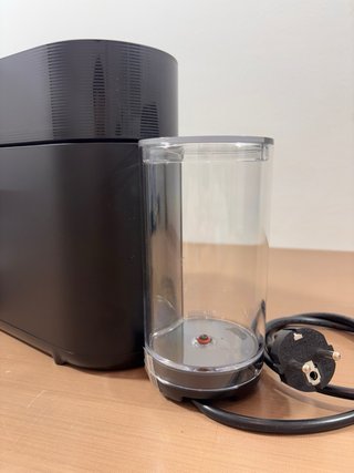 Cafetera Nespresso DeLonghi Vertuo Pop Negra