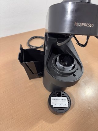 Cafetera Nespresso DeLonghi Vertuo Pop Negra