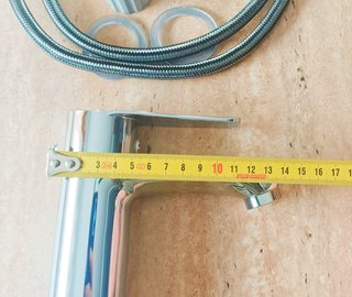 Rubinetto per lavandino nuovo argentato per bagno