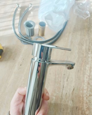 Rubinetto per lavandino nuovo argentato per bagno