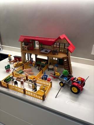Granja Playmobil con tractor y animales