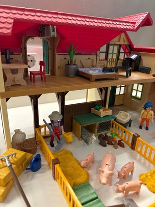 Granja Playmobil con tractor y animales