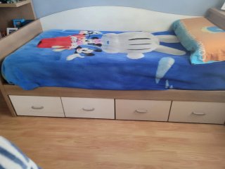 Cama 90x190 con somier y cajones