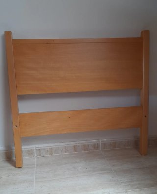 Cabecero de madera para cama