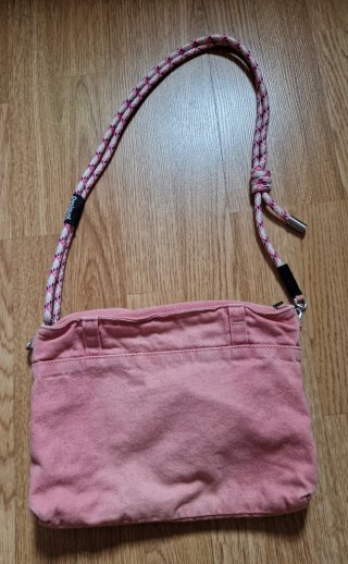 Bolso bandolera rosa Desigual nuevo sin etiqueta ✨