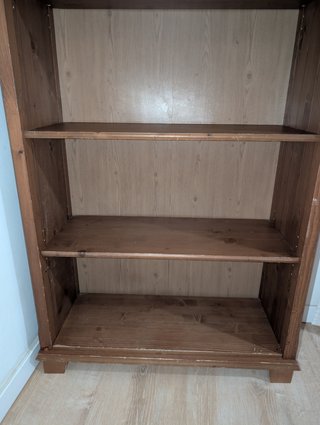 Librería Madera de Pino Ikea, modelo Markor.