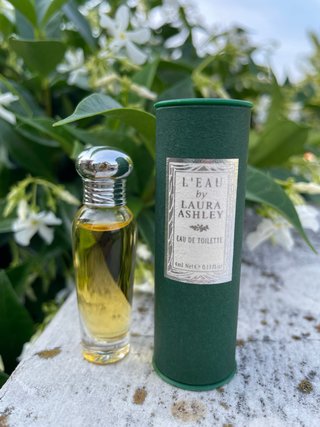 Profumo miniatura Laura Ashley L'Eau EDT 4ml