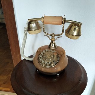 Teléfono antiguo alabastro rosa y dorado