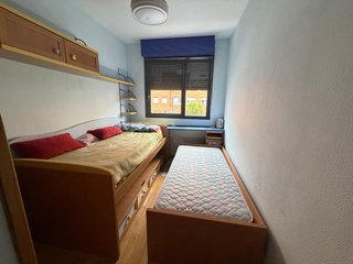 Habitación infantil 2 camas 90x190 y 90x180