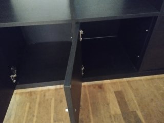 IKEA Kallax negra con puertas – muy buen estado