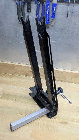 Centrador de Ruedas Unior
