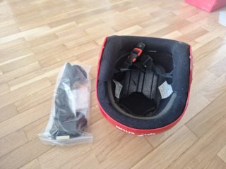 Casco de nieve infantil rojo