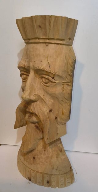 Scultura in legno testa di re barbuto