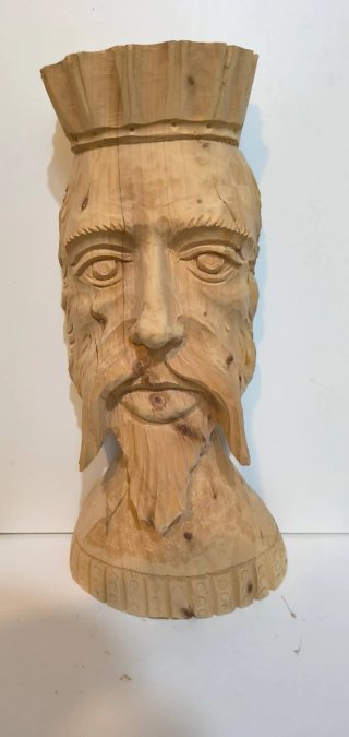 Scultura in legno testa di re barbuto