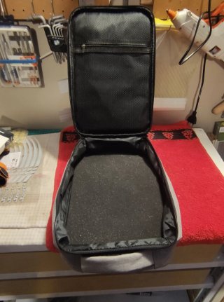 Bolsa acolchada bandolera gris