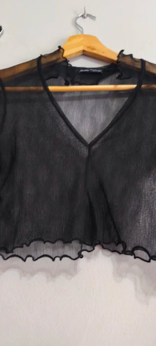 Top transparente negro manga larga