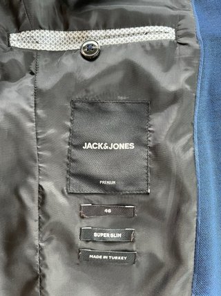 Traje azul eléctrico slim fit