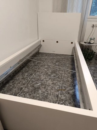 Cama individual blanca