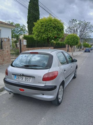 Peugeot 206 2002