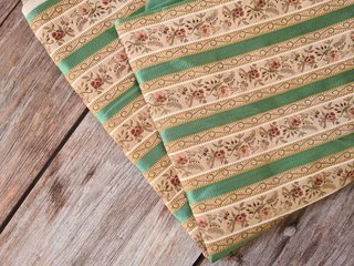 Tessuto jacquard a righe floreali 150x280