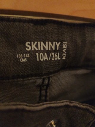 Pantalones tejano skinny Kiabi grises