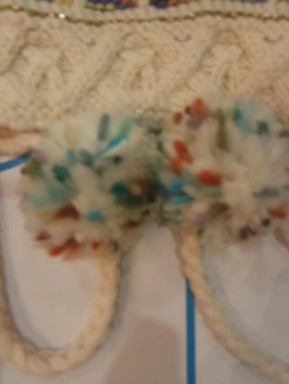 Gorros de invierno con pompones