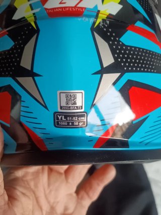 Casco CGM JUNIOR usado un solo día