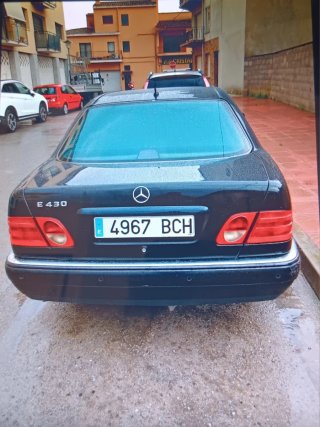 Mercedes-Benz Clase E 2001