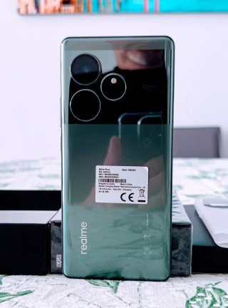 REALME GT6 EN PERFECTO ESTADO, 16-512, COLOR VERDE