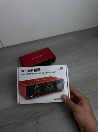 Focusrite Scarlett 2i2 3ª Geração