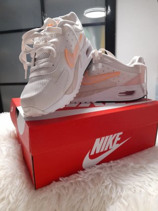 Zapatillas Nike Air Max Naranja y Blanco