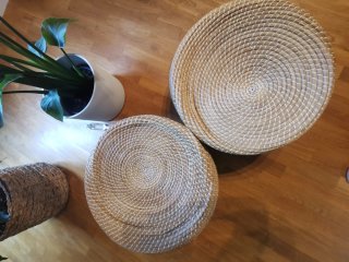 Puff de mimbre redondo beige