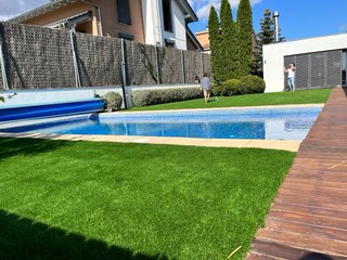 Toldo enrollable para piscina