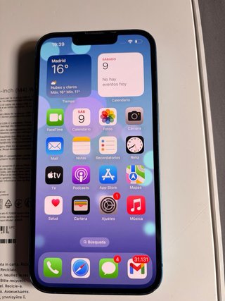 iPhone 13 Azul + Cargador Inalámbrico