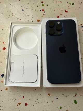 iPhone 15 Pro Max 256 GB Como Nuevo
