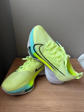 Nike Air Zoom Tempo NEXT% Flyknit Amarillo
