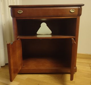 Mesa TV con ruedas