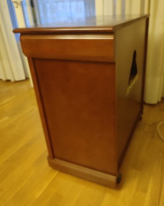 Mesa TV con ruedas