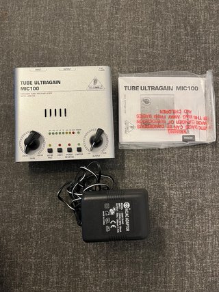 Preamplificador Behringer MIC100 Ultragain Valvula