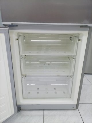 NEVERA MARCA EDESA 1.85+60 cm