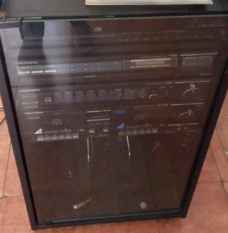 Equipo de música Grundig con altavoces Panasónic