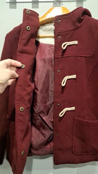 Chaqueta trenca con capucha