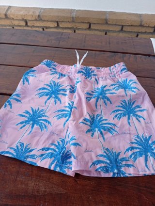 Bañadores niño de unos 11 años,5€,cada uno.