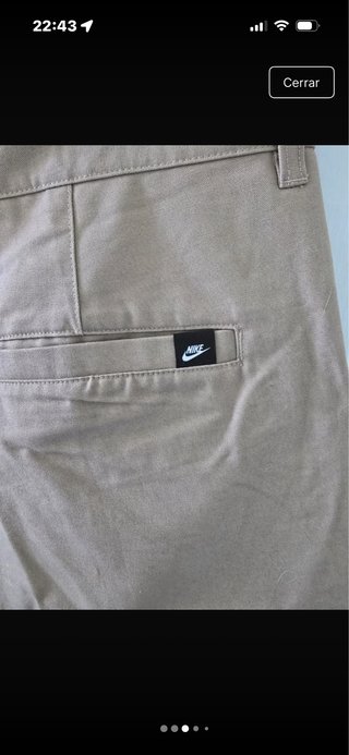 Pantalón corto Nike beige