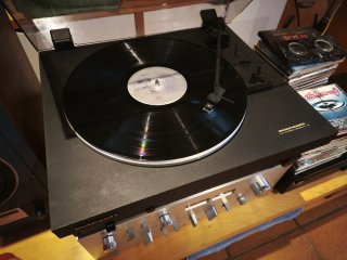 Tocadiscos Marantz TT42 Negro